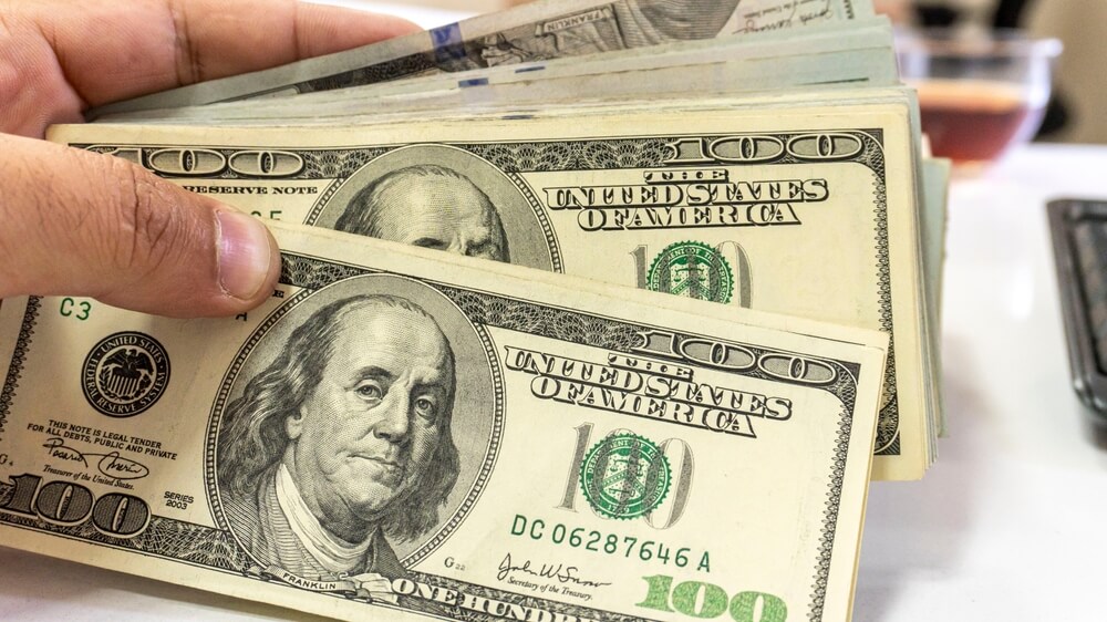 在赌场合理使用$100的最佳途径